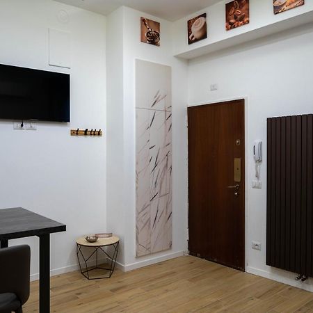 L Arche Comfort & Relax Brown Home Di Via Varesina Milano Eksteriør billede