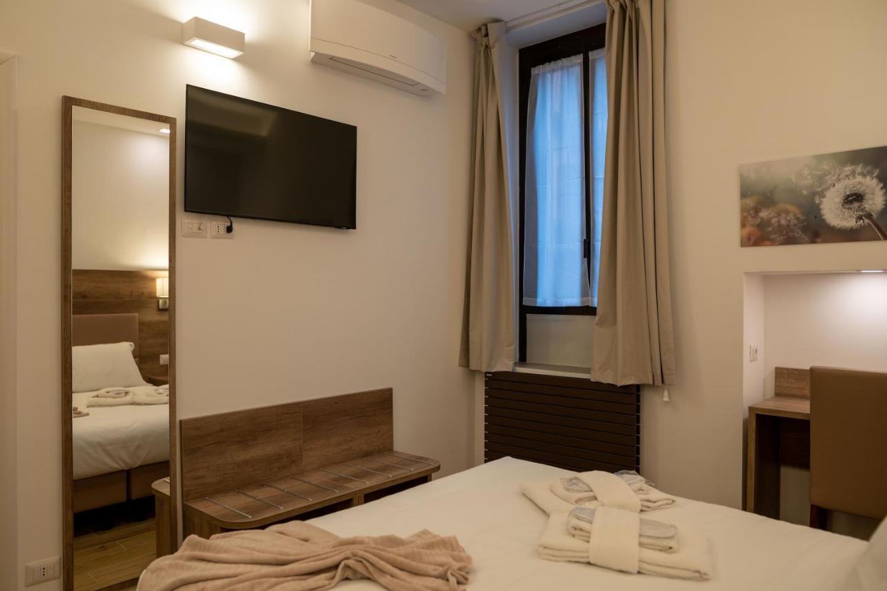L Arche Comfort & Relax Brown Home Di Via Varesina Milano Eksteriør billede